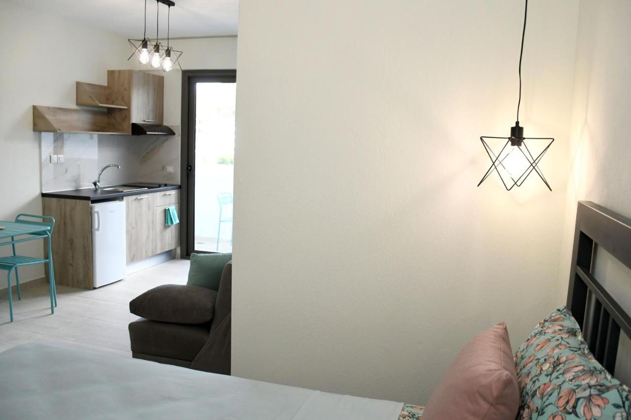 Theano Luxury Suites Nikiti 외부 사진