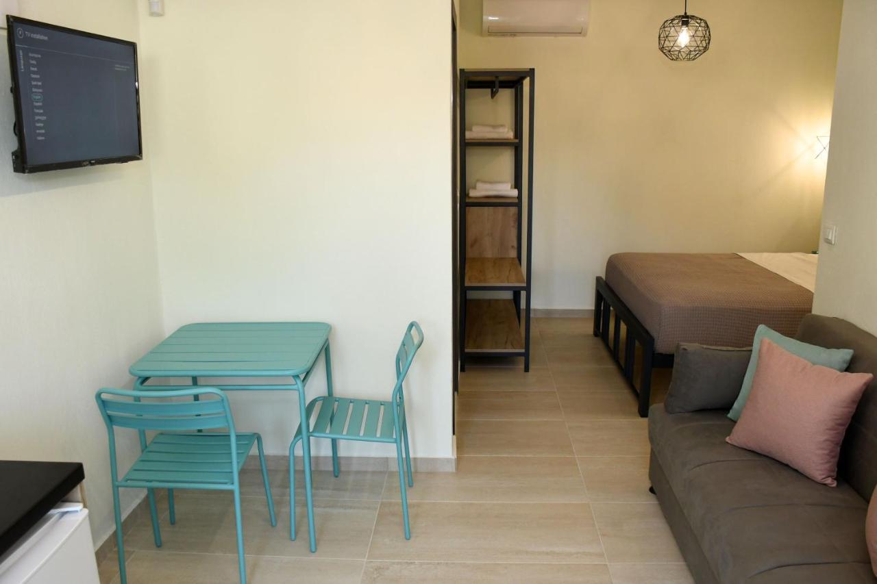 Theano Luxury Suites Nikiti 외부 사진