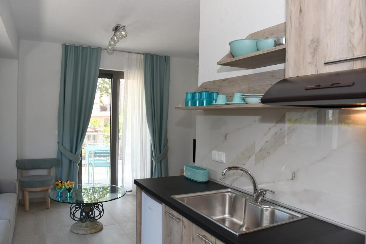 Theano Luxury Suites Nikiti 외부 사진